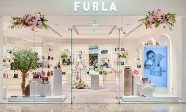 furla 520精选系列预览 浪漫鲜花重塑灵感拱门，爱在经典 1927 系列